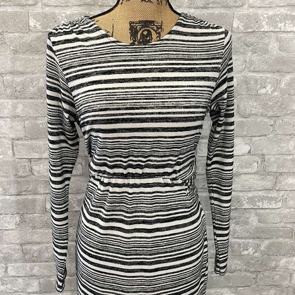 ASOS Striped Open Back MIDI Dress - Picture 2 of 8